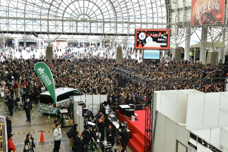｢第11回大阪モーターショー｣ステージ写真